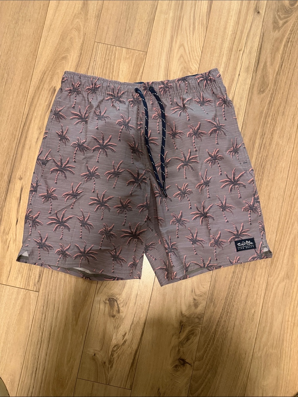 Salt Life Men’s Coral-Palm Print Swim Trunks
